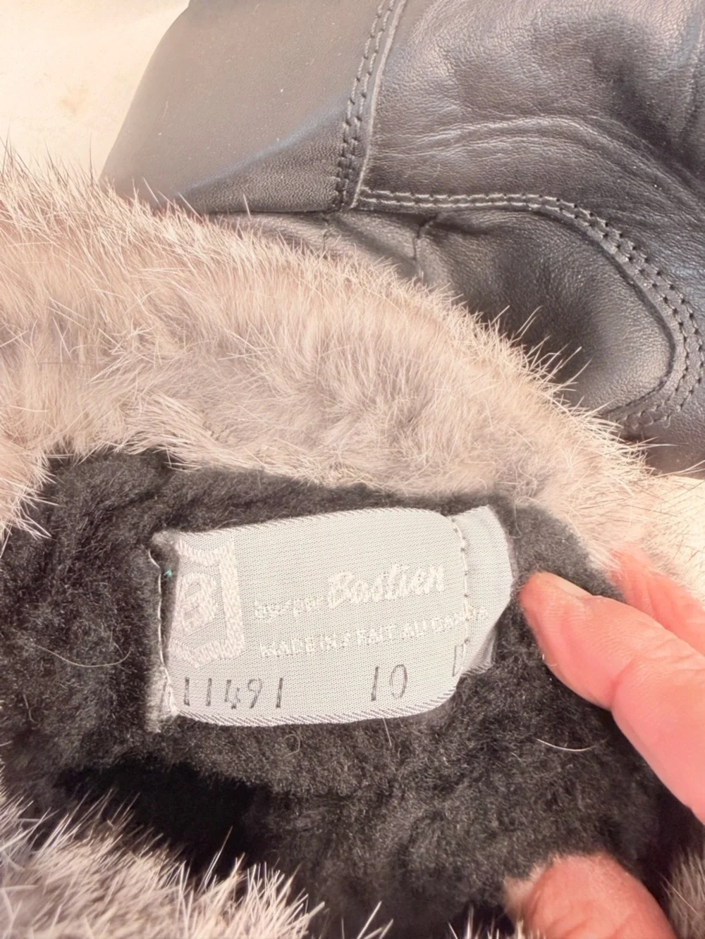 Bastien black leather boot gray fur trim